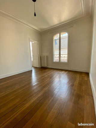  Appartement à louer 2 pièces 42 m²