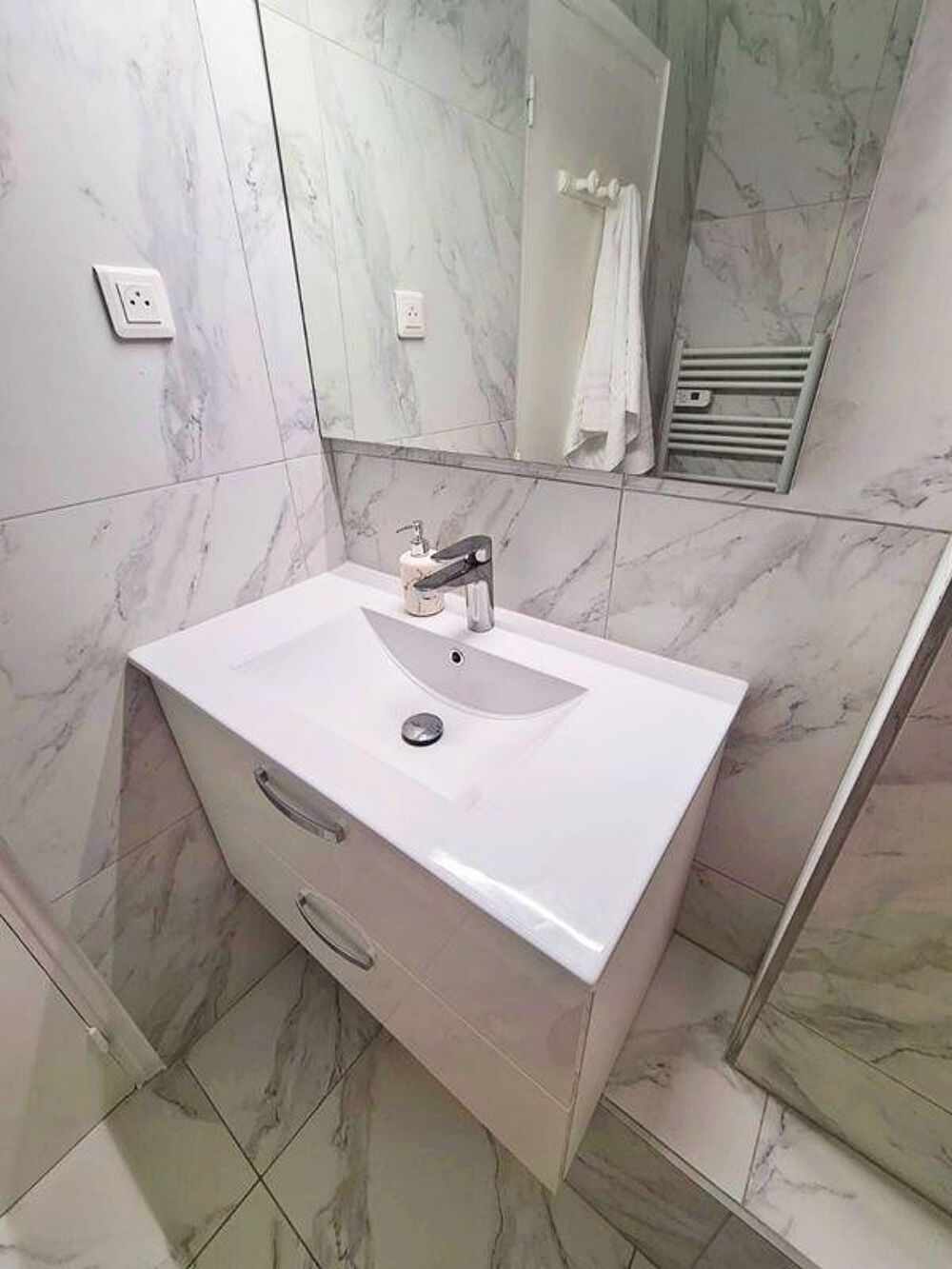 Location Appartement Studio meublé étudiant rénové 2025 – Calme absolu Nice