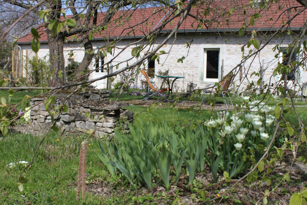 Location Maison Vie tranquille à la campagne Flagey-echézeaux