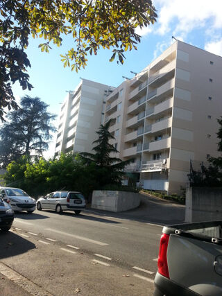  Appartement à louer 2 pièces 62 m²
