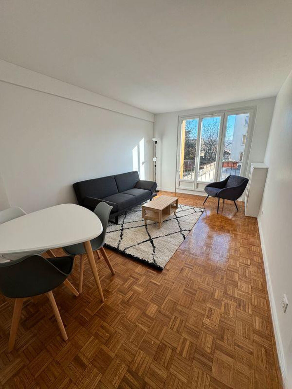 Location Appartement Appartement 3 pièces refait à neuf meublé Bagnolet