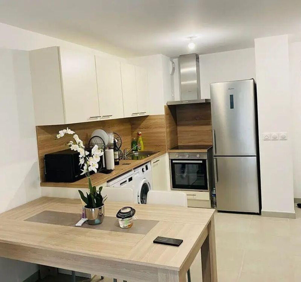 Location Appartement Grand Appartement T2 avec une terrasse Nice