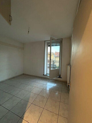  Appartement à louer 2 pièces 44 m²