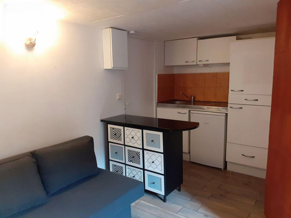 Location Appartement Studio 22m², proche RER et commerces Rueil-malmaison