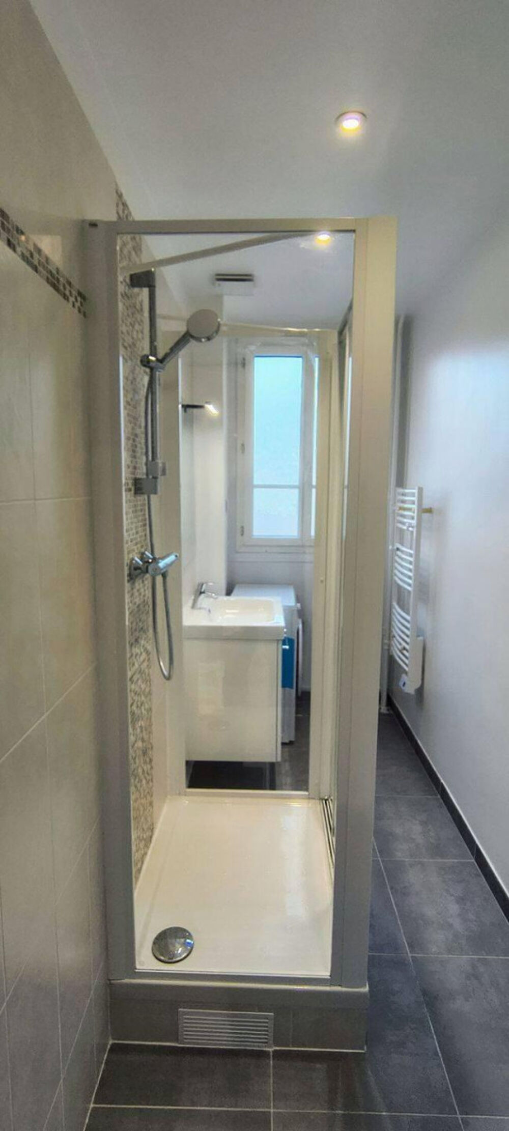 Location Appartement Beau studio meublé 29m² entièrement rénové Paris 15