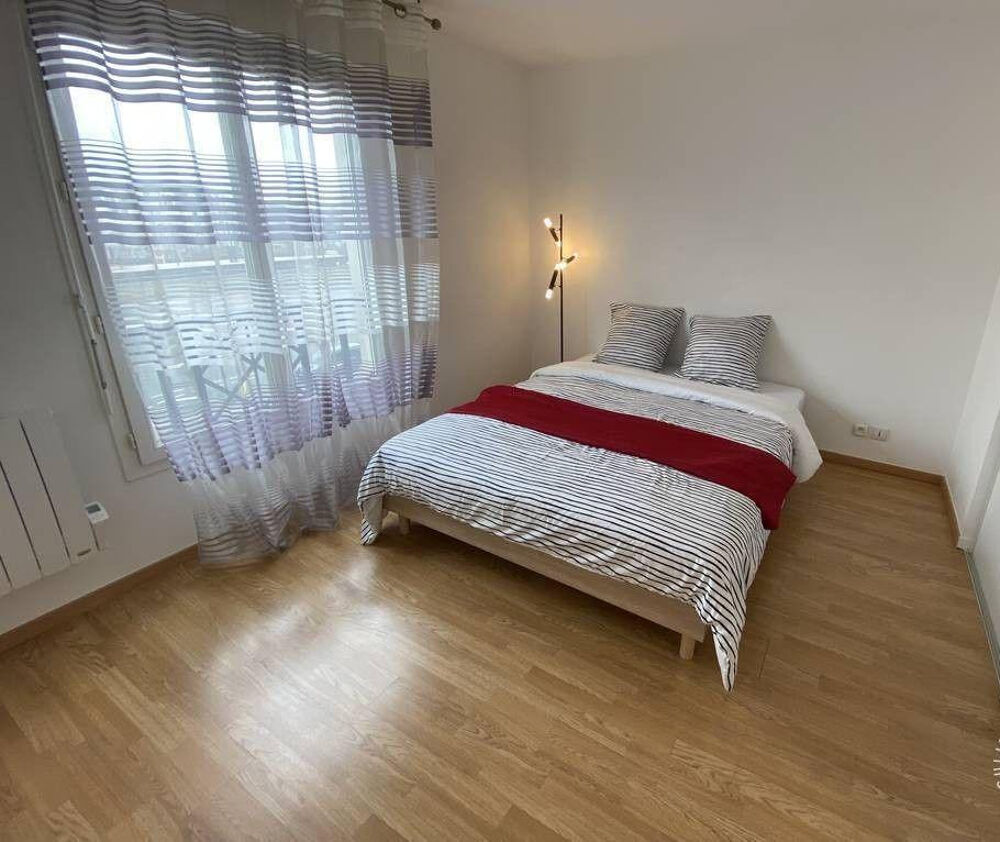 Location Appartement Beau 3 pièces 58m² situé en face de la gare Houilles