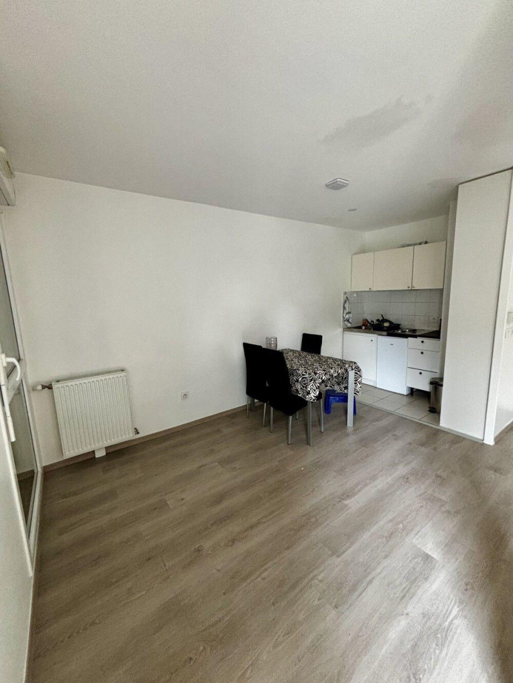 Location Appartement Beau studio meublé 32m² quartier Charles Floquet Le blanc-mesnil