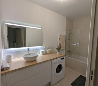  Appartement à louer 3 pièces 56 m²