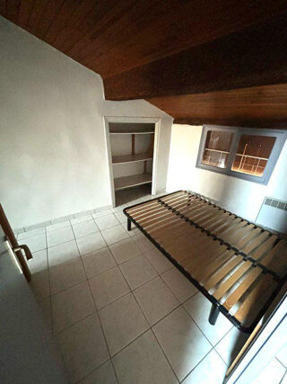  Appartement à louer 2 pièces 31 m²