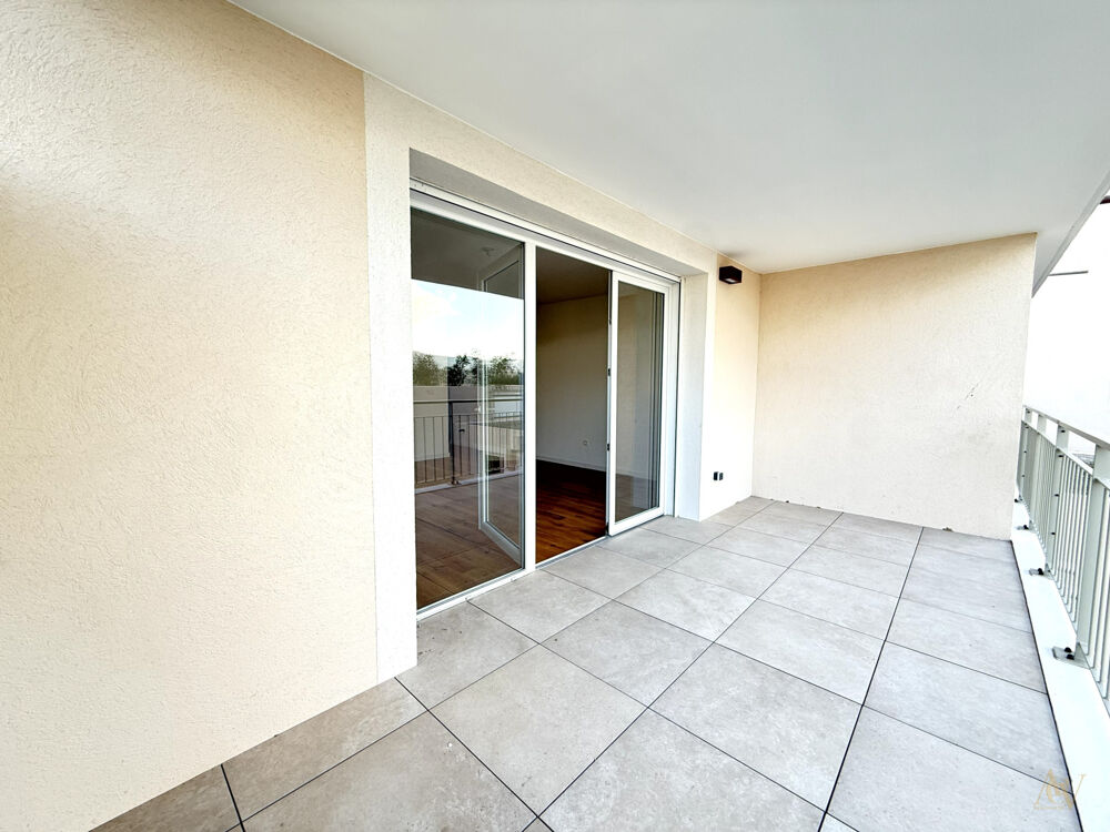 Vente Appartement T3 terrasse – Cogolin centre à pied Cogolin