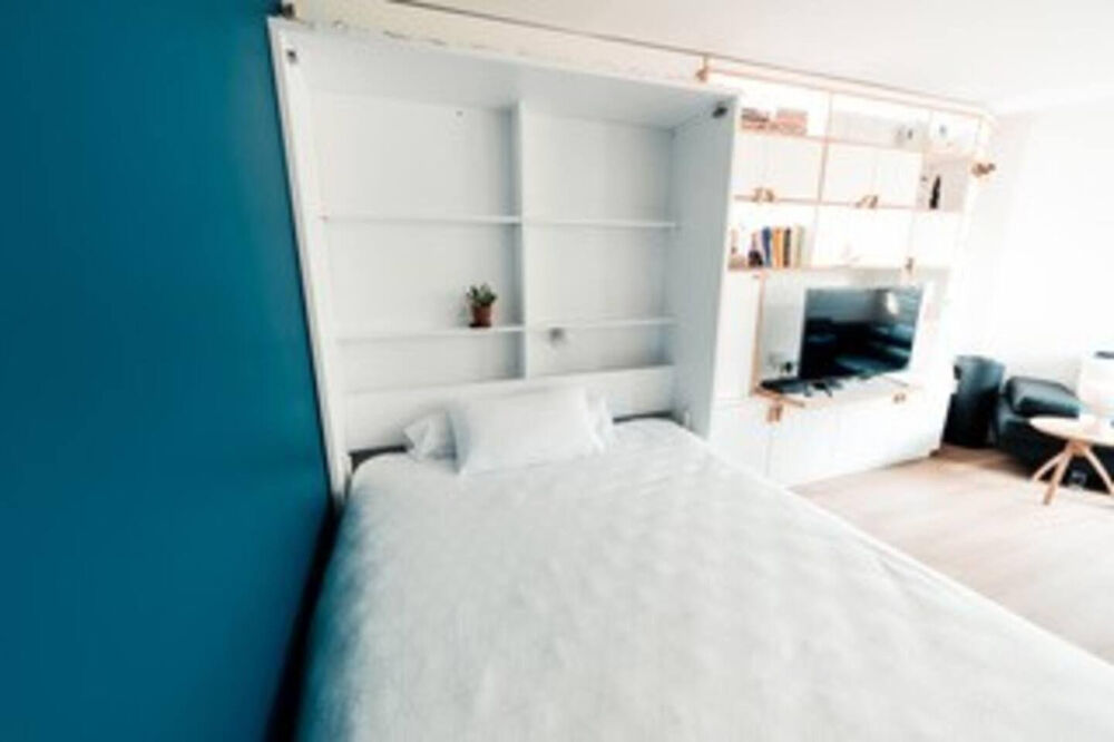 Location Appartement Beau studio tout equipé proche Paris. Suresnes