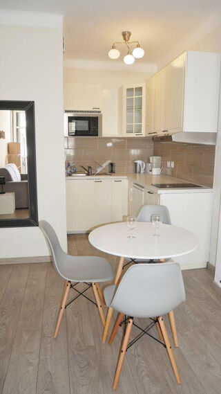  Appartement à louer 1 pièce 28 m²