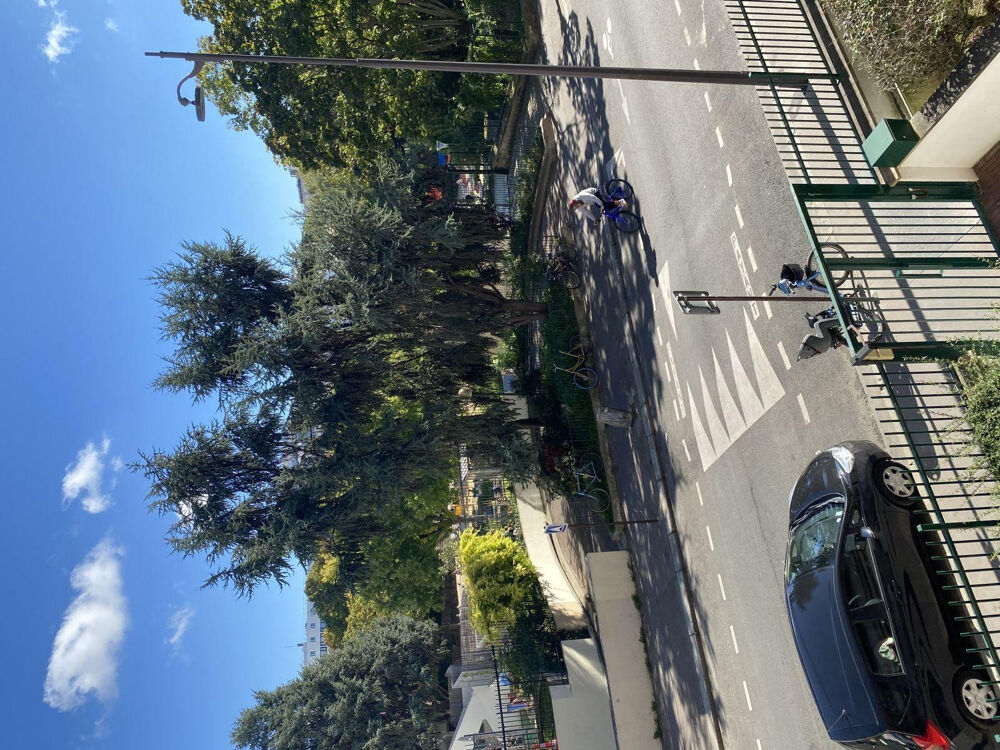 Location Appartement Petit studio confortable, dans bon environnement Paris 11