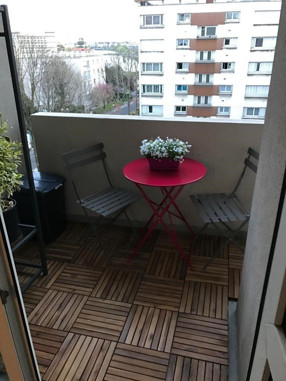 Grand T2 meublé 60 m2 vue dégagée à Charenton