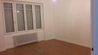 Appartement à louer 2 pièces 56 m²