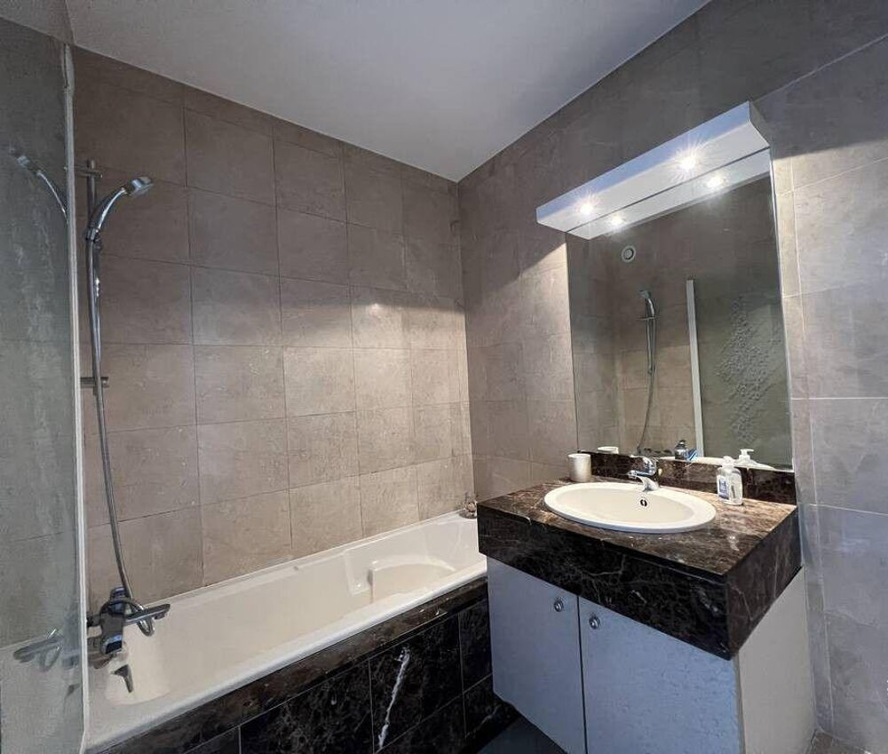 Location Appartement Beau 2P meublé 50m² avec balcon Aubervilliers