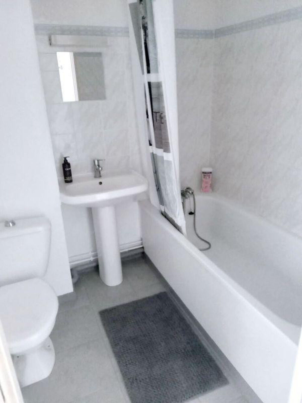 Location Appartement Studio 18m² + balcon Bordeaux