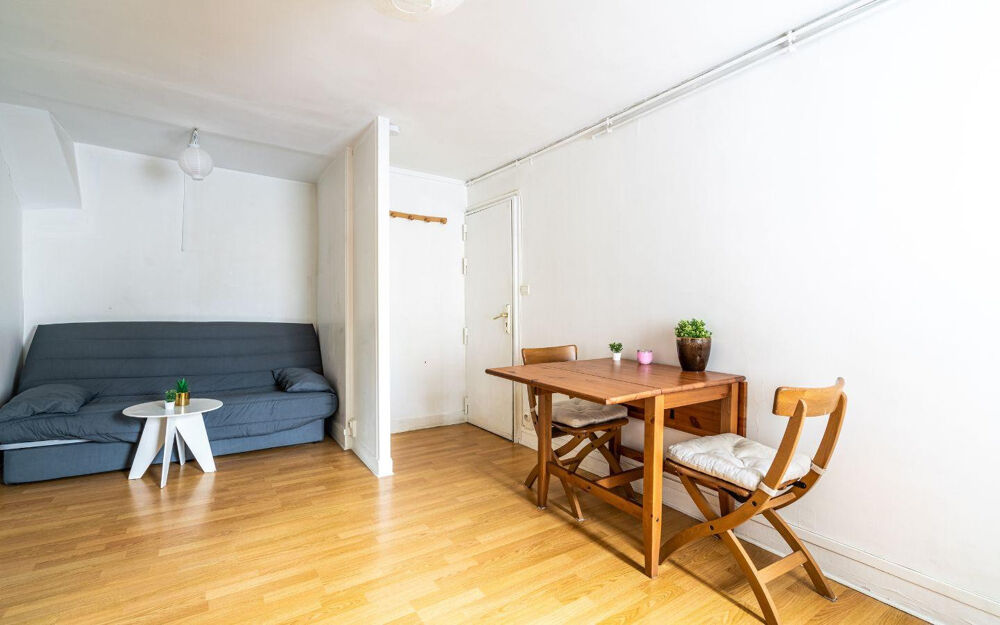 Location Appartement Beau studio meublé 22m² Paris 18