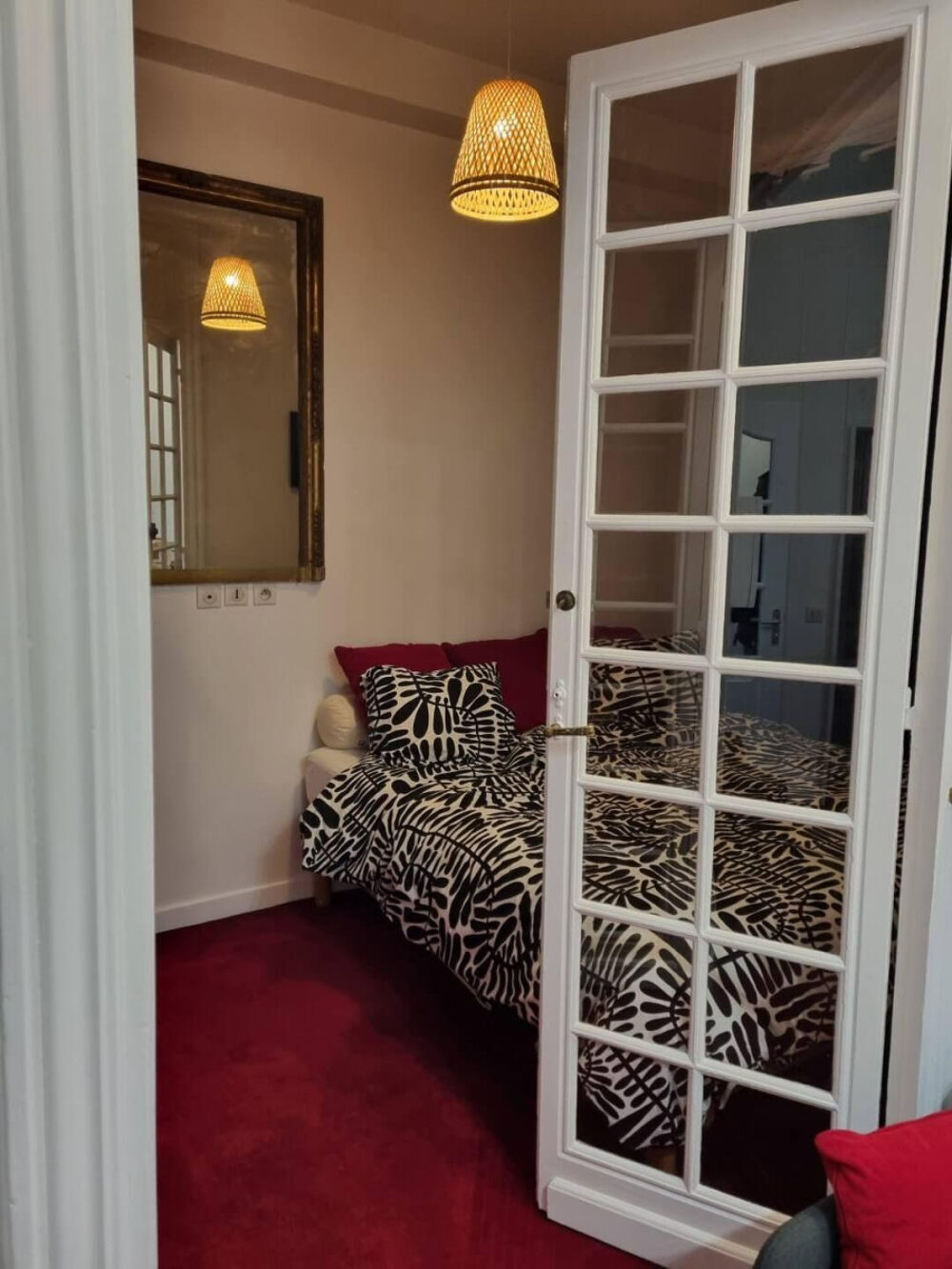 Location Appartement Beau studio meublé 36m² très calme et sécurisé Paris 16
