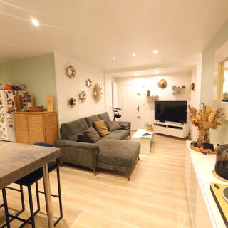 Appartement à louer 2 pièces 40 m²