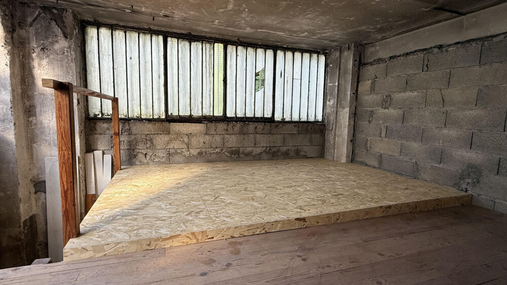 Vente Appartement Garage avec espace stockage en mezzanine Lyon 5