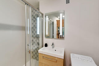  Appartement à louer 5 pièces 105 m²