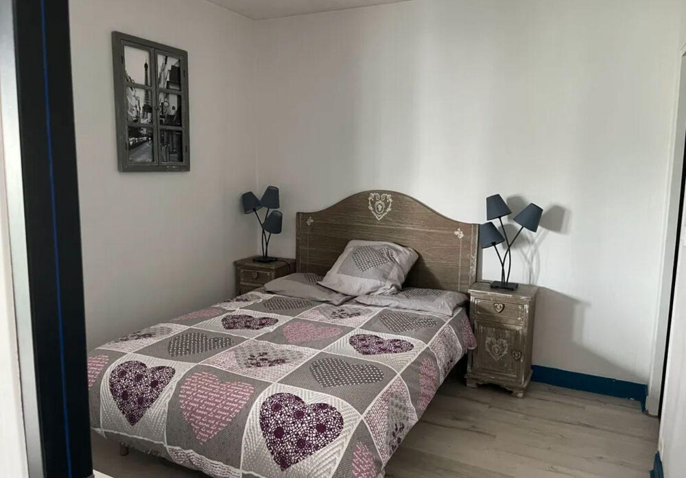 Location Appartement Grand studio 37 m2 proche Marcadet Poissonniers Paris 18