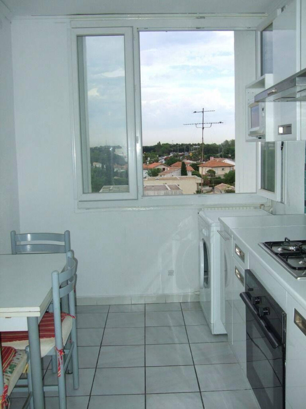 Location Appartement Grand studio 28 m2 meublé au calme Montpellier