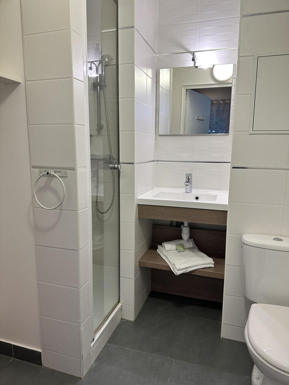 Location Appartement Studio meublé et équipé, pret à l'emploi Avrainville