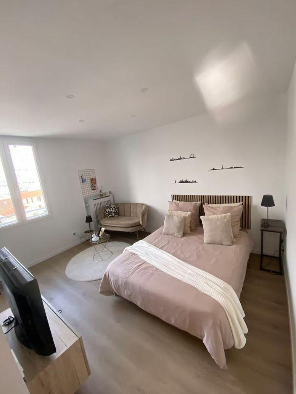 Location Appartement Studio meublé rénové - Métro 13 Gennevilliers Gennevilliers