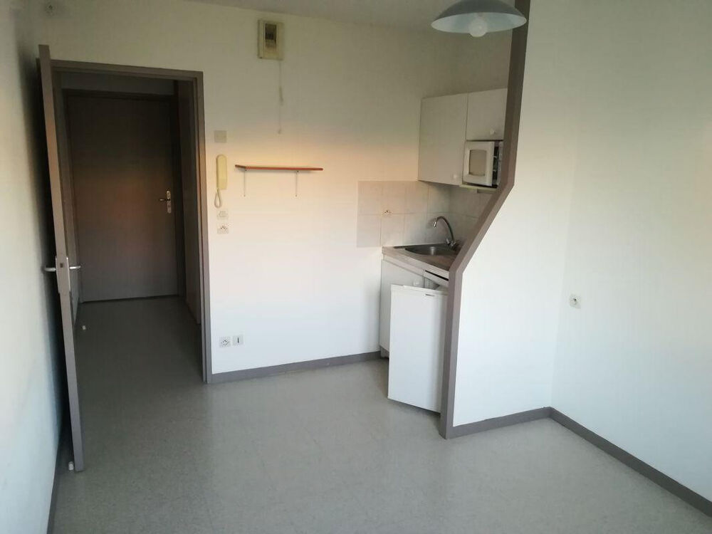Location studio on meublé à Villeurbanne