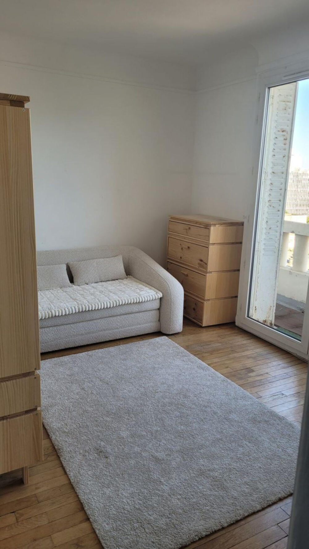 Location Appartement Appartement cosy avec une vue sur la Tour Eiffel. Courbevoie