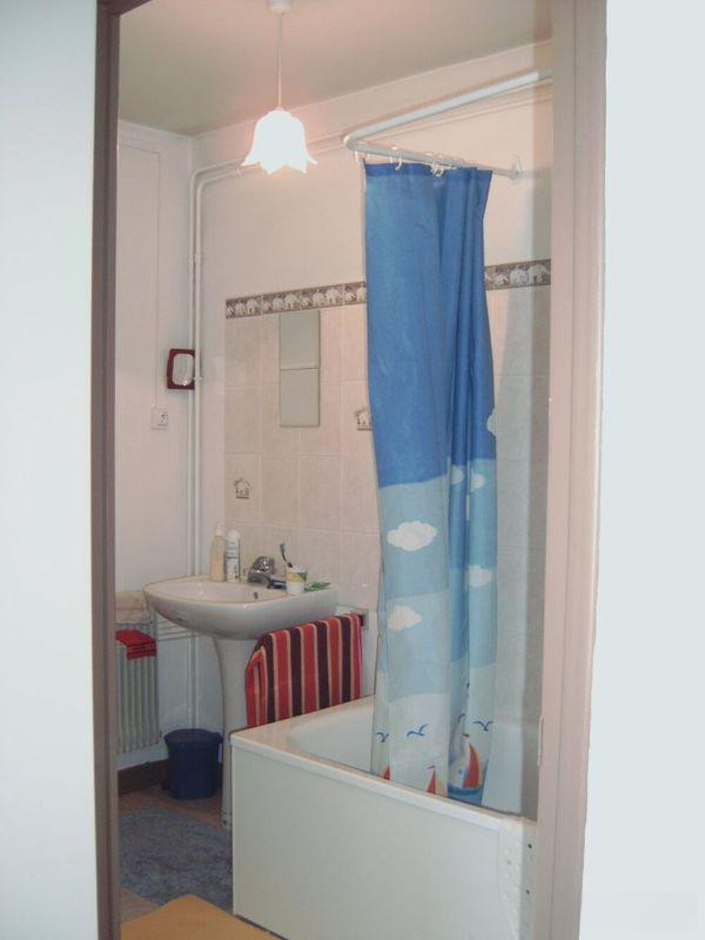 Location Appartement Loue meublé et parking grand confort JB Lebas Lille