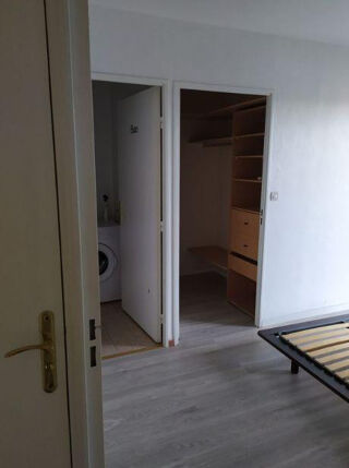  Appartement à louer 2 pièces 45 m²