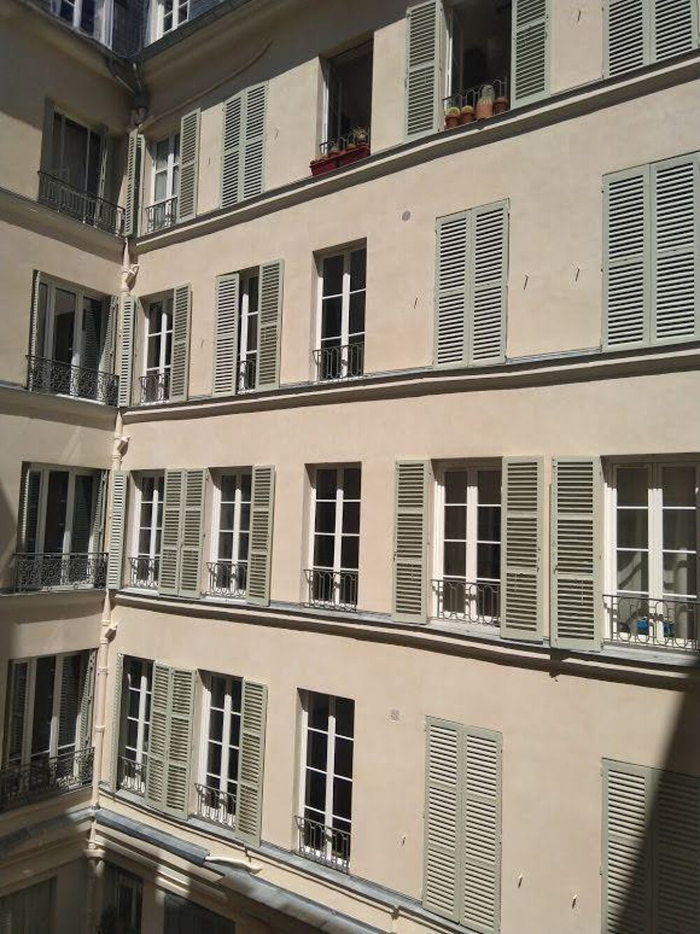 Location Appartement Rare T2 33 m2 Madeleine Paris 9