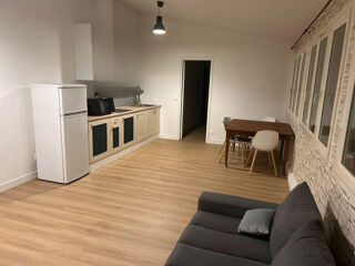  Appartement à louer 2 pièces 40 m²
