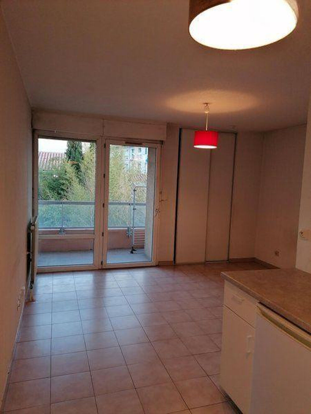 Location Appartement Grand studio à Villemomble, balcon Villemomble