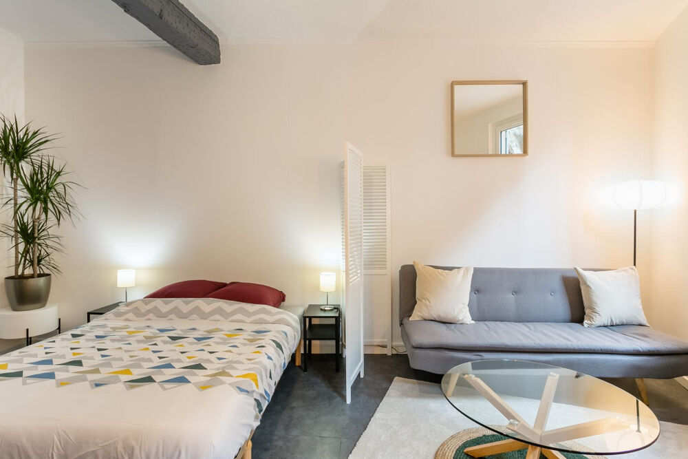 Location Appartement Studio intra muros Avignon