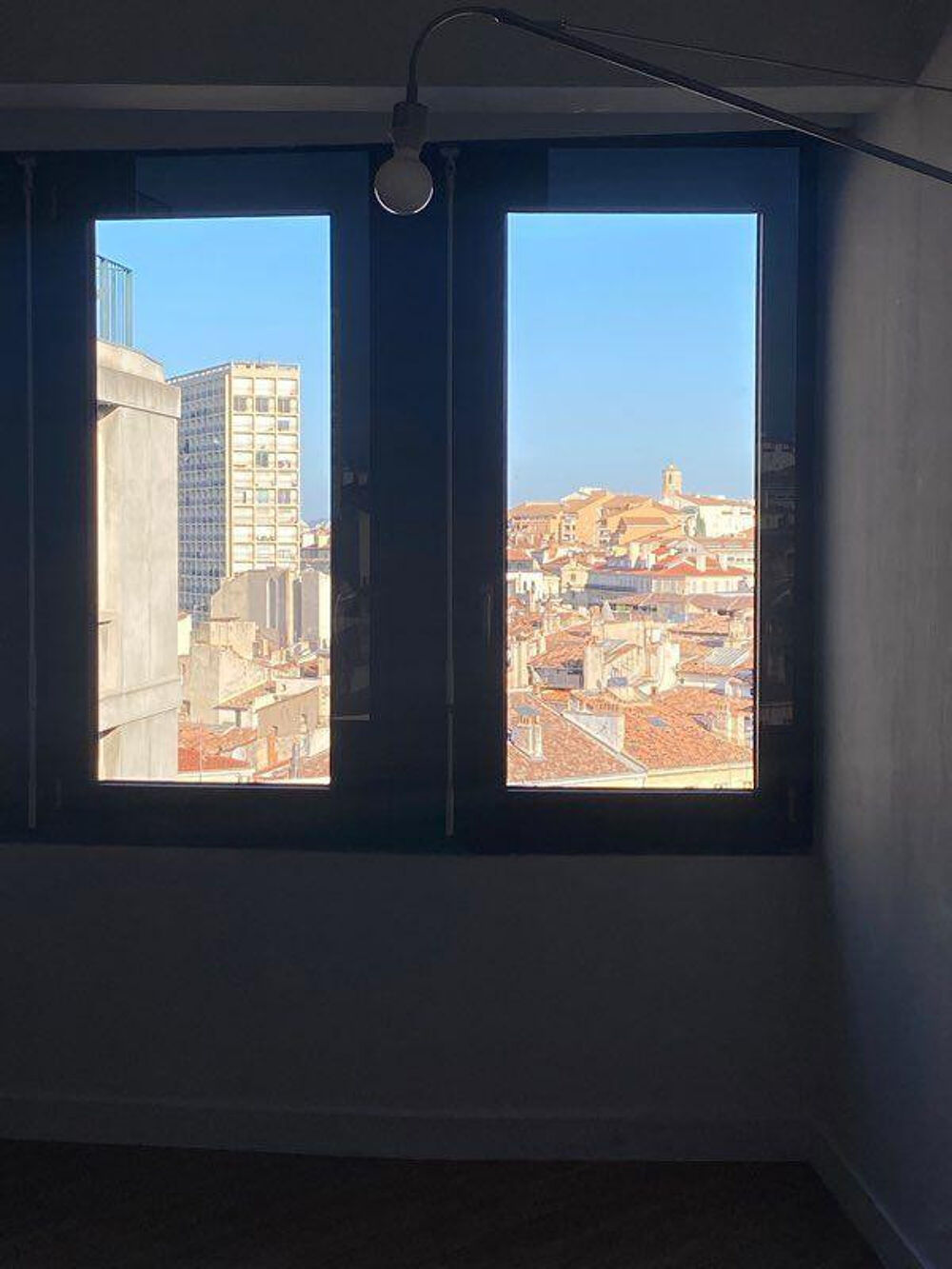 Location Appartement T2 meublé de 46 m² – Building Canebière Marseille 1