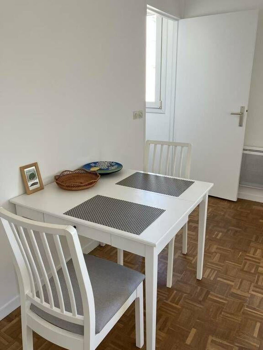 Location Appartement Studio 35 m² lumineux bien desservi Levallois-perret