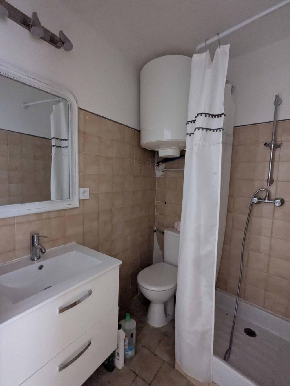 Location Appartement T2 l'Isle sur Sorgue refait neuf L'isle-sur-la-sorgue#l&