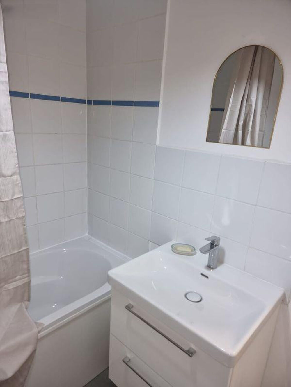 Location Appartement Studio refait à neuf – Arcueil 94110 600m RER Arcueil