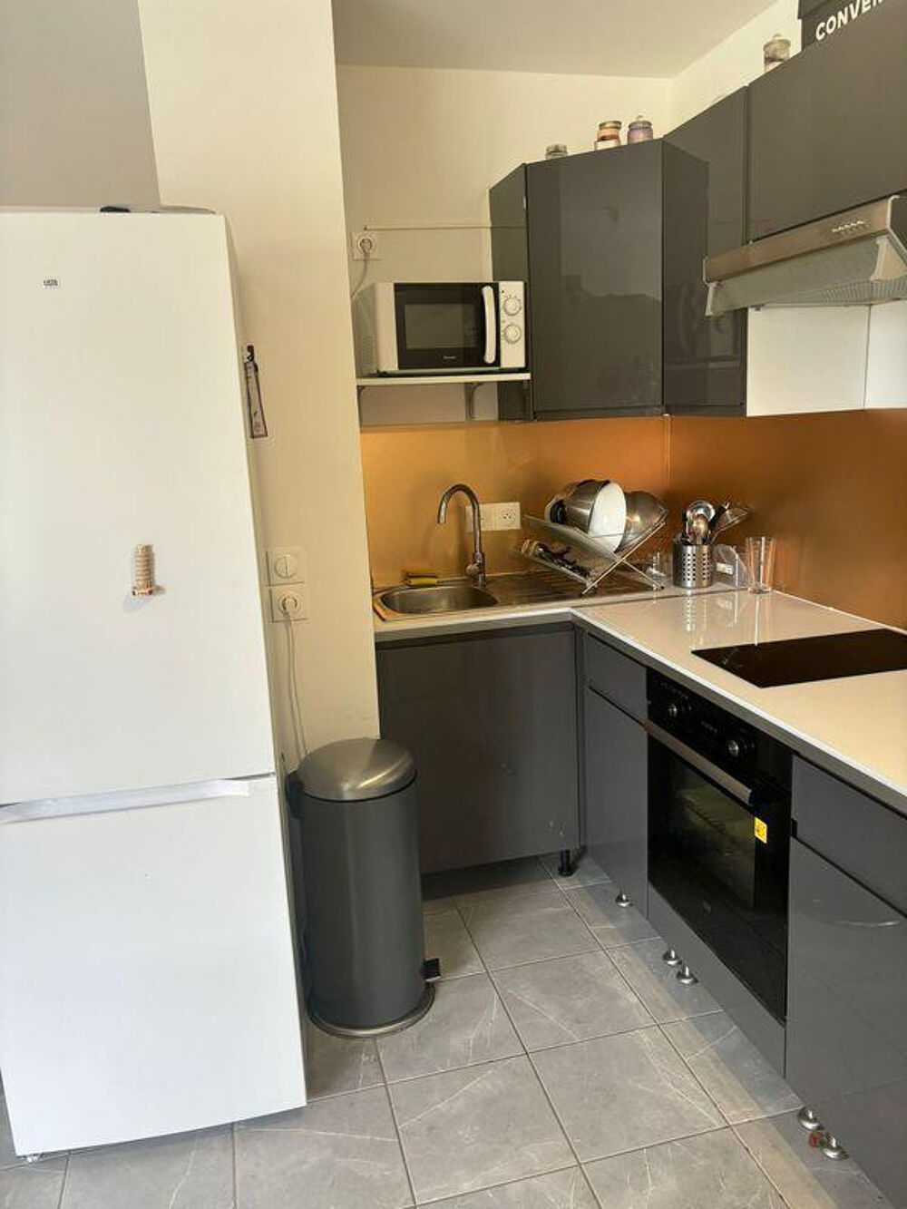 Location Appartement Location Studio haut standing avec Balcon Colombes