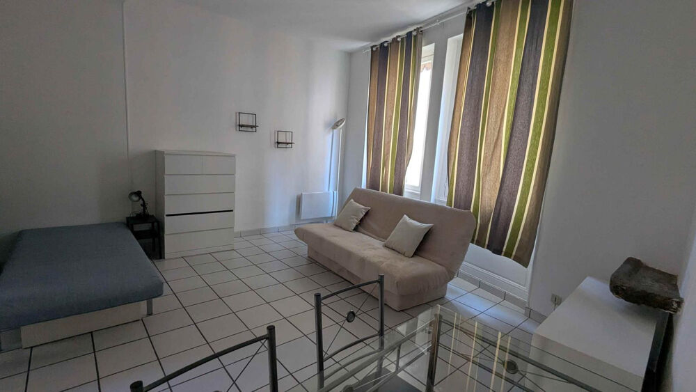 Location Appartement F1 quasi meublé, hypercentre, métro D Vieux Lyon Lyon 5