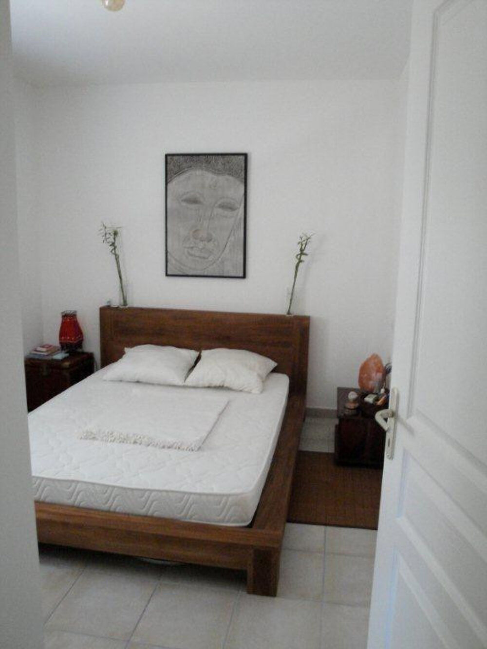 Location Appartement Immeuble dans un quartier très calme. Peyrolles-en-provence