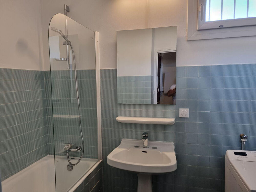 Location Appartement Très beau T1 entièrement refait au dernier étage Grenoble