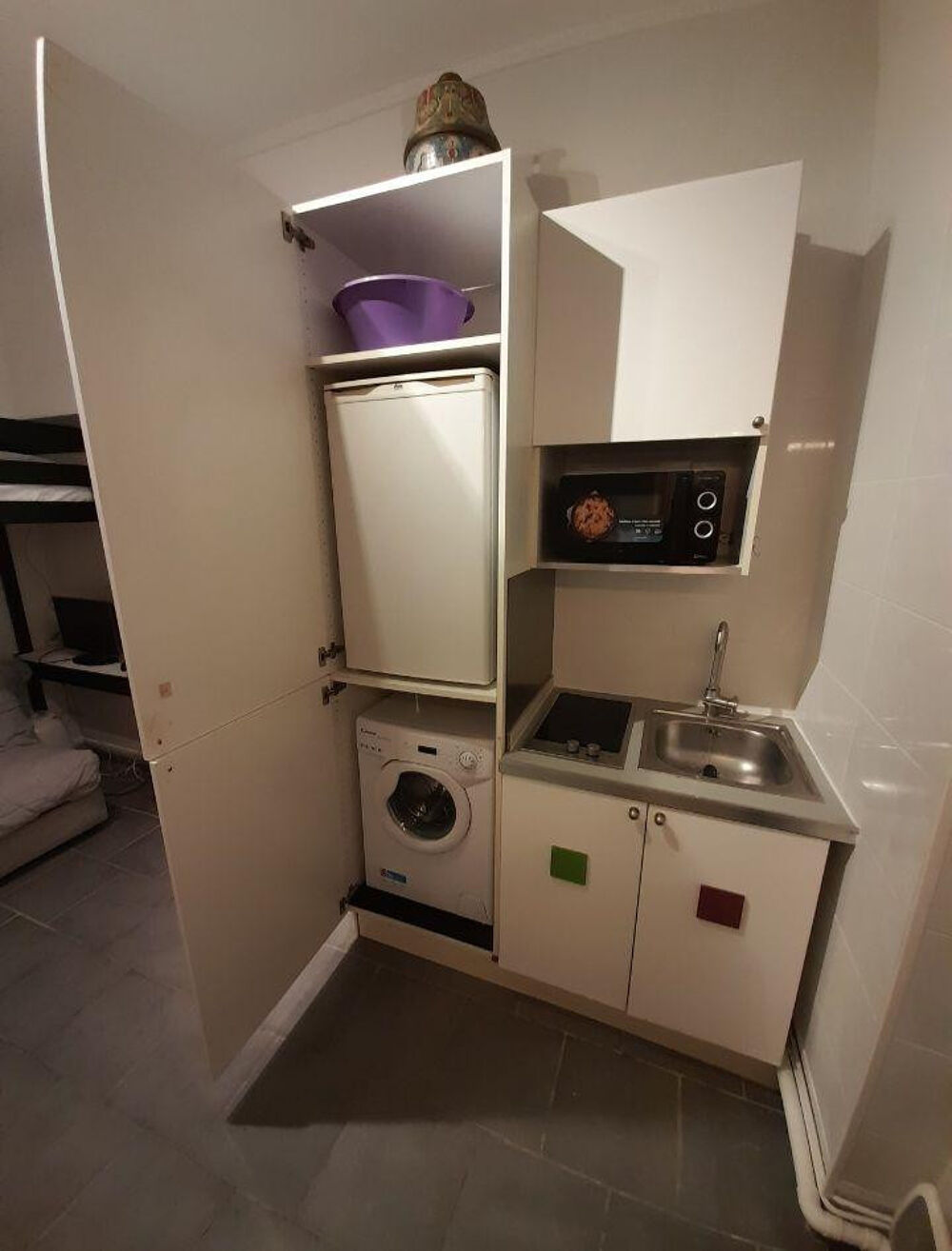 Location Appartement Beau studio meublé proche des transports Paris 18