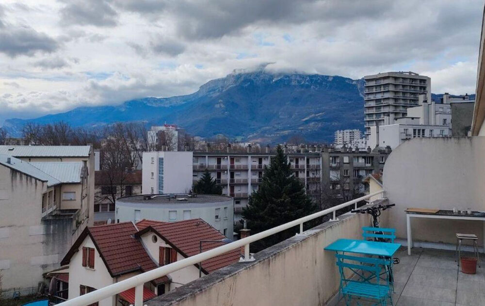 Location Appartement Particulier loue F1 centre avec grande terrasse Grenoble