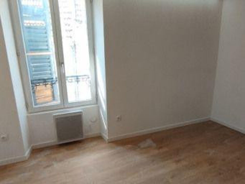Location Appartement Studio refait à neuf 22m² Corbeil-essonnes
