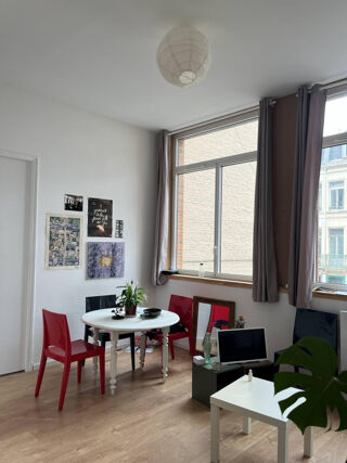  Appartement à louer 3 pièces 49 m²